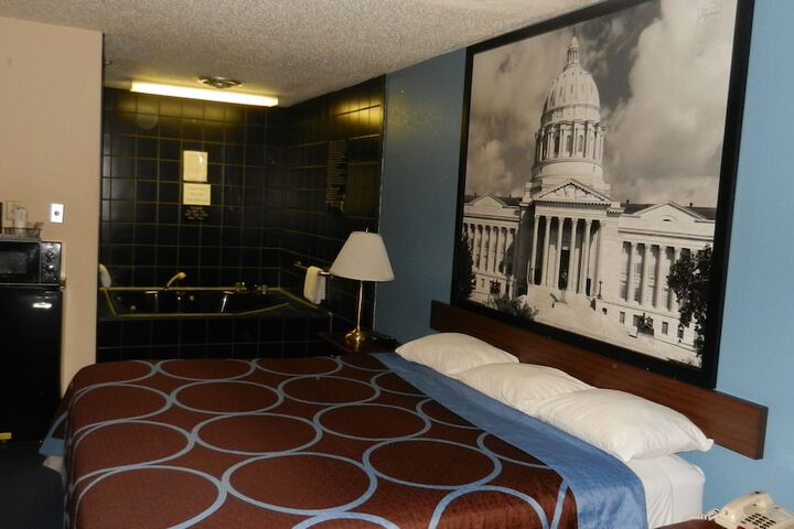 Room 19 of 46