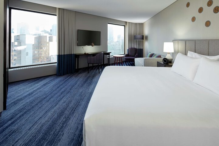 DoubleTree by Hilton Montreal