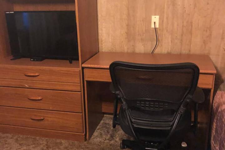 Room 7 of 19