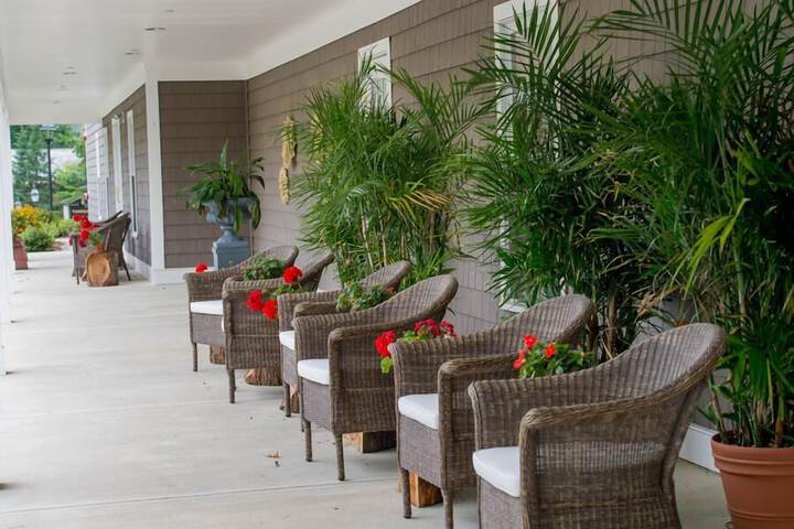 The Grand at Bedford Village Inn