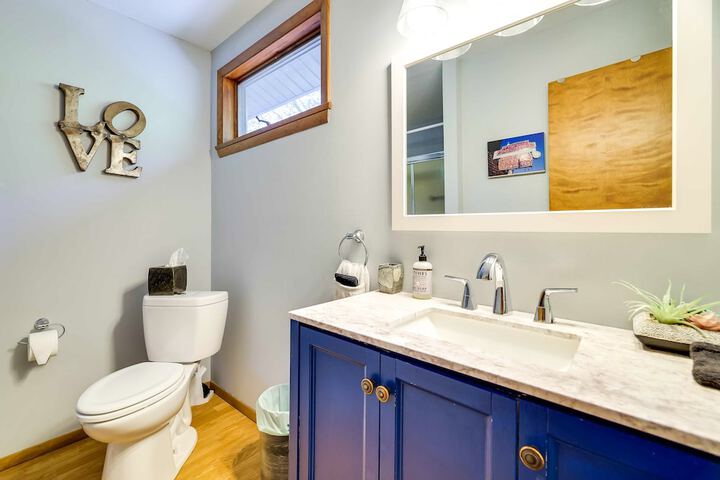 Gorgeous Bushkills Lodge w / Pool Access!