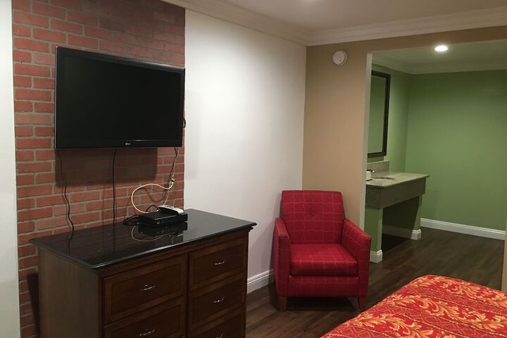 Room 22 of 27