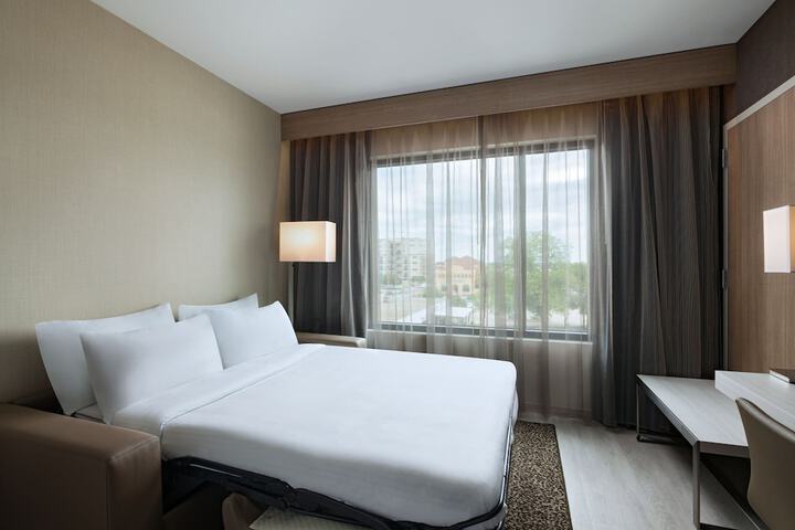 AC Hotel by Marriott Waco Downtown