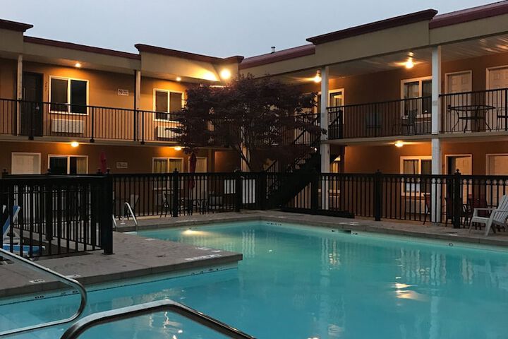 Pool 11 of 69