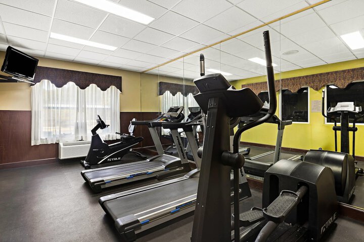 Country Inn & Suites by Radisson Hinesville, GA