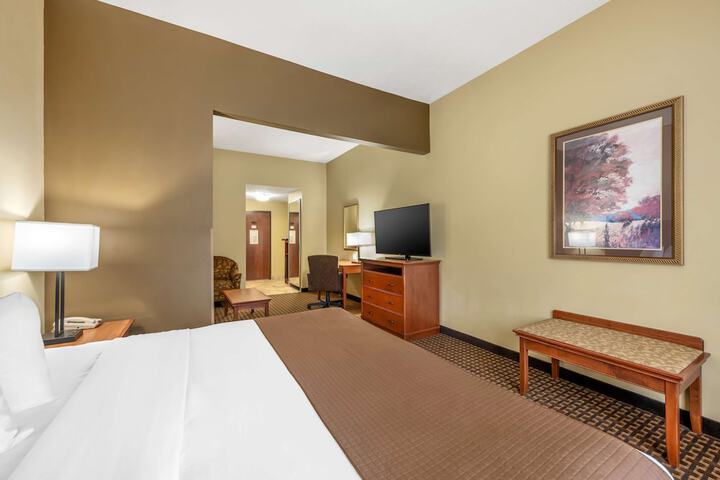 Best Western Plus Grand Island Inn & Suites