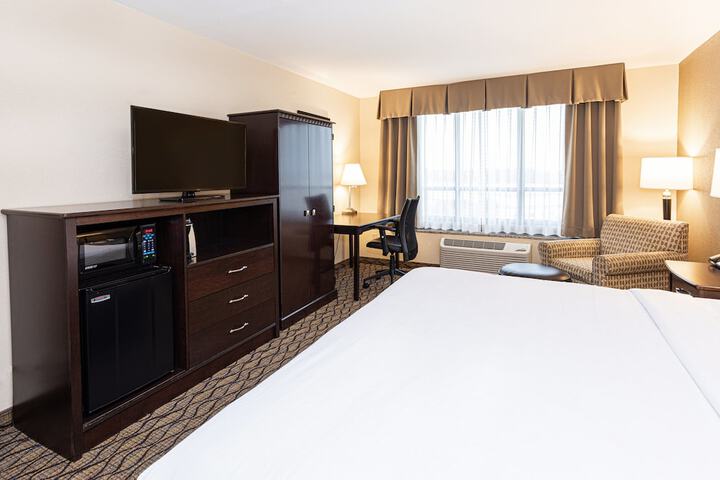 Room 53 of 96
