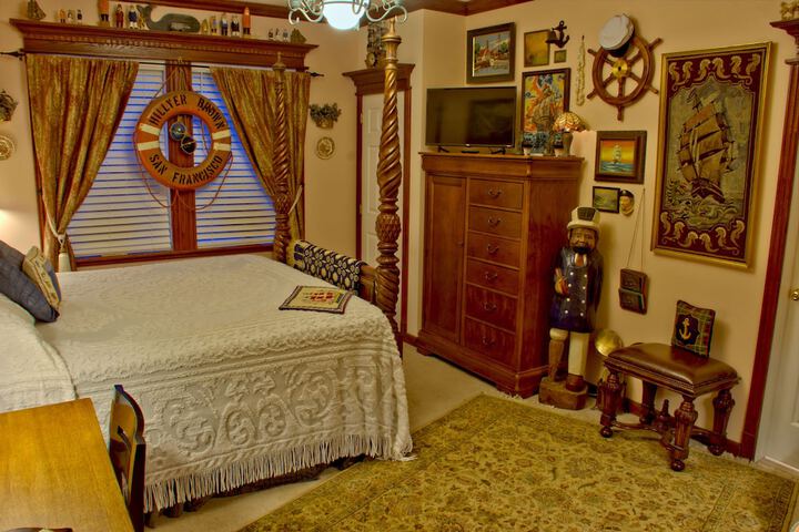 Room 80 of 171