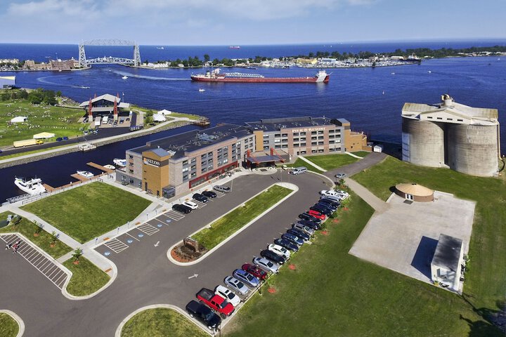 Pier B Resort