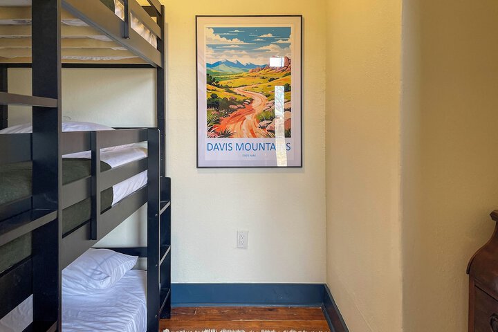 4 Mi to Davis Mountains State Park: Family Retreat