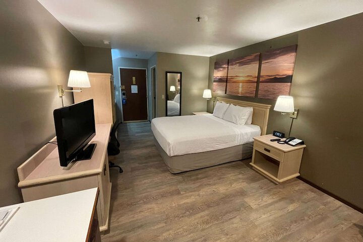 Room 14 of 39