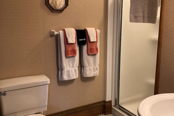 Room 25 of 31