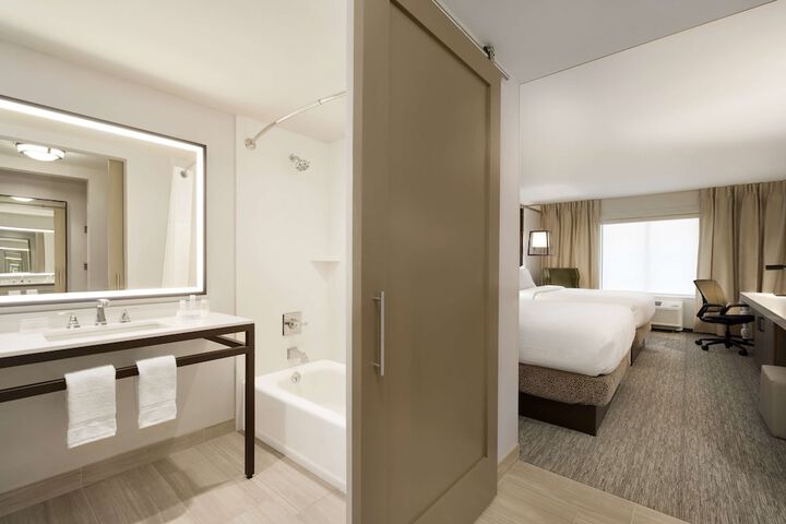 Room 22 of 41