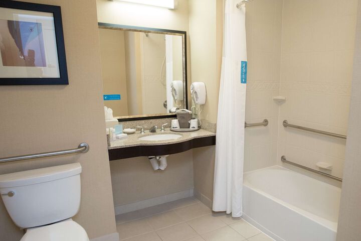 Hampton Inn & Suites Providence Downtown