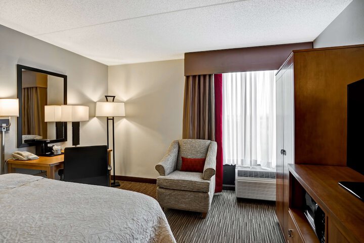 Room 13 of 35