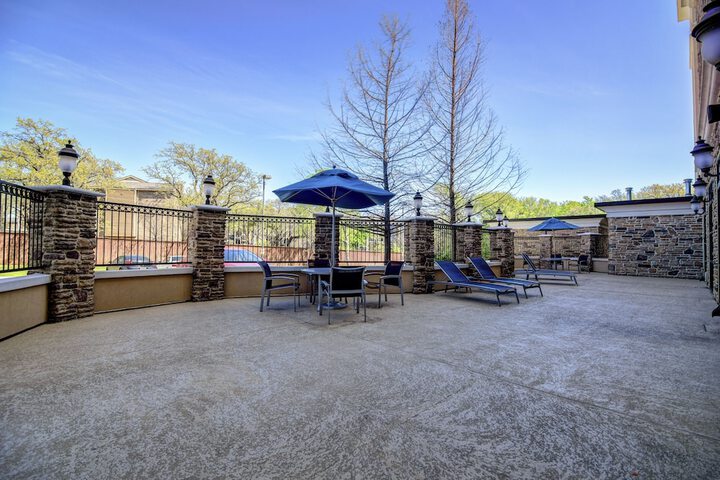 Terrace/Patio 43 of 45