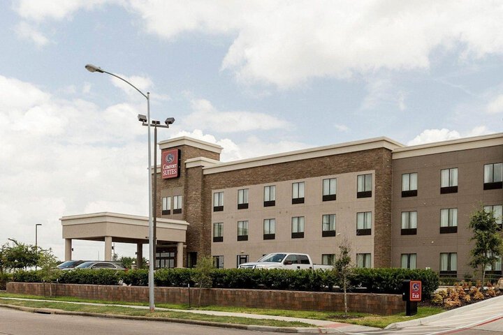 Hotel 3 of 52