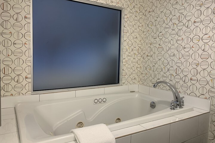 Holiday Inn Asheville Biltmore by IHG