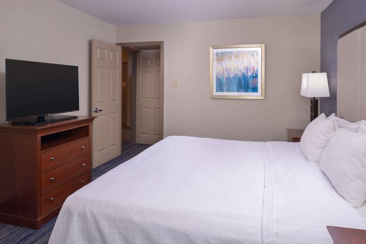 Room 42 of 91