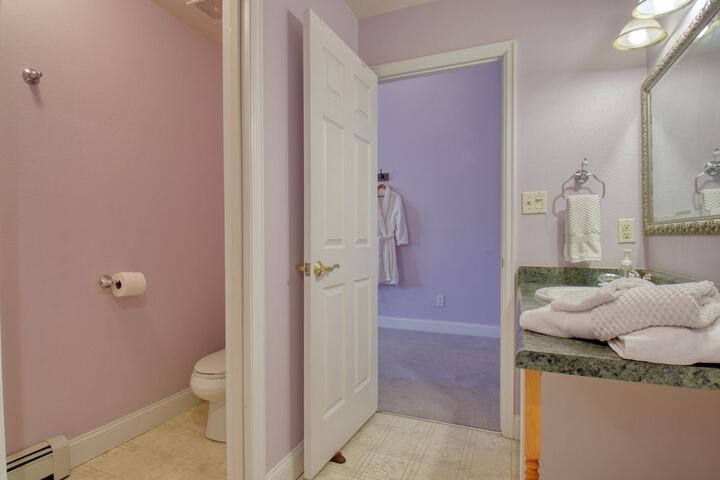 Room 28 of 97