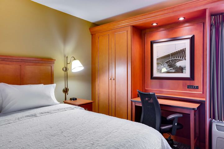 Room 17 of 45