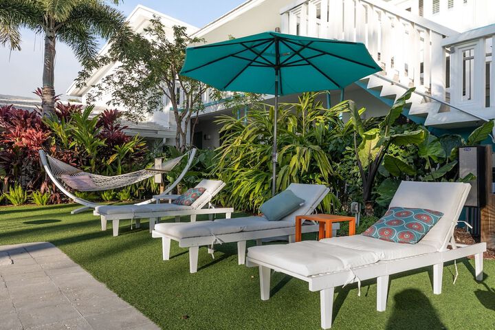 Sundeck 62 of 67
