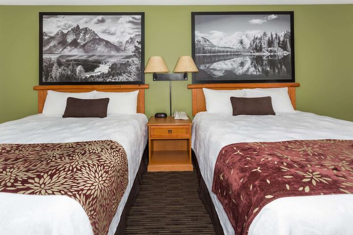 Room 8 of 20