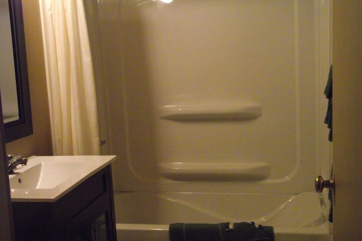 Room 12 of 18