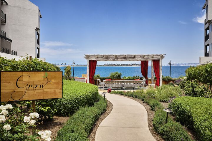 Hotel Exterior 107 of 115