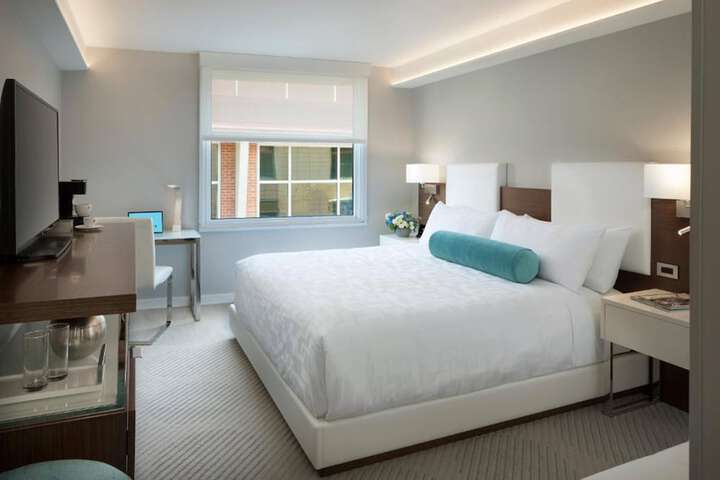 Room 10 of 22