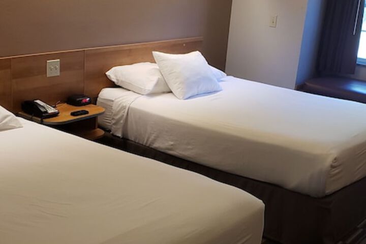 Room 17 of 42
