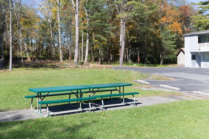 Property Grounds 18 of 18