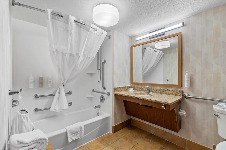 Hampton Inn Duluth Canal Park