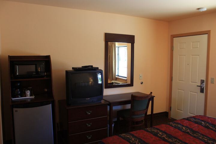 Gold Trail Motor Lodge