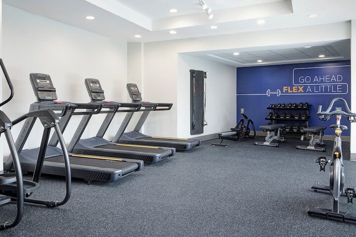 Holiday Inn Express Dallas Medical-Market Center by IHG