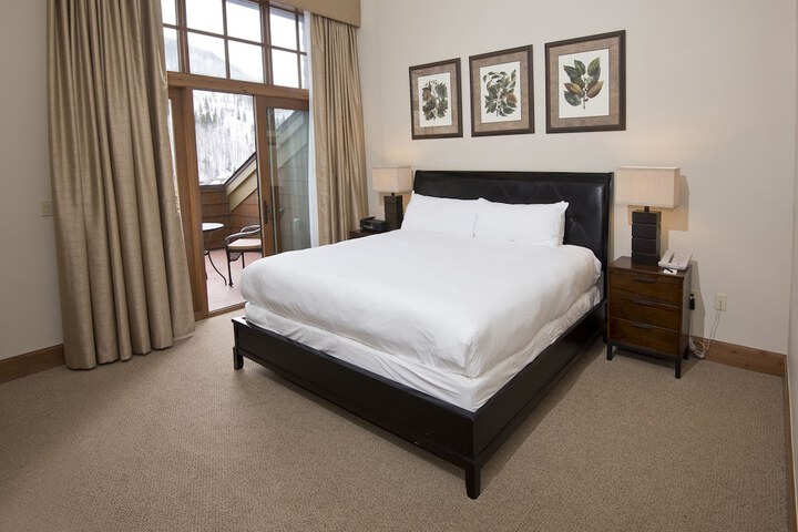 Room 344 of 450