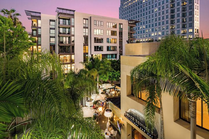 Avenue of the Arts Costa Mesa a Tribute Portfolio Hotel