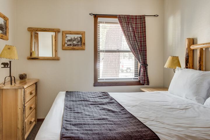 Franciscan Lakeside Lodge
