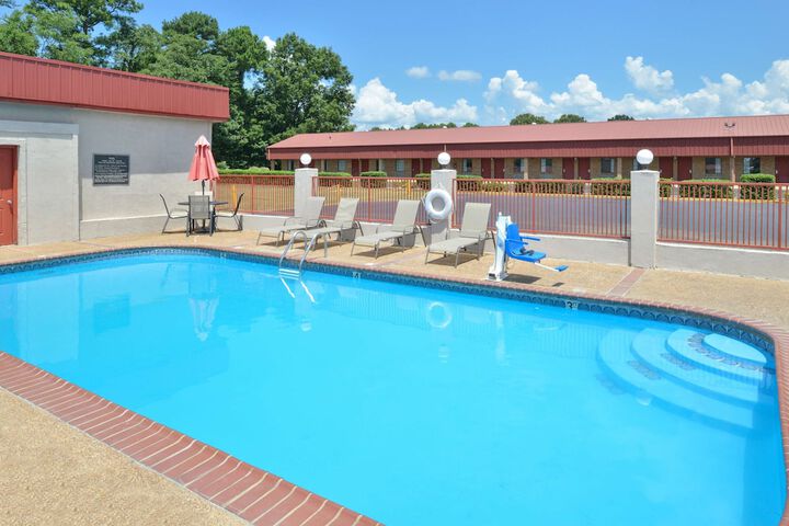 Pool 7 of 30