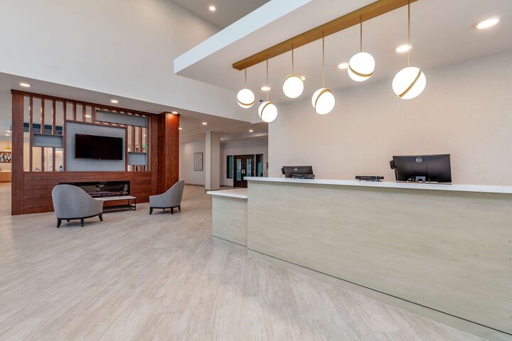 Comfort Suites Cottage Grove – Madison
