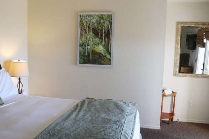 Room 13 of 74