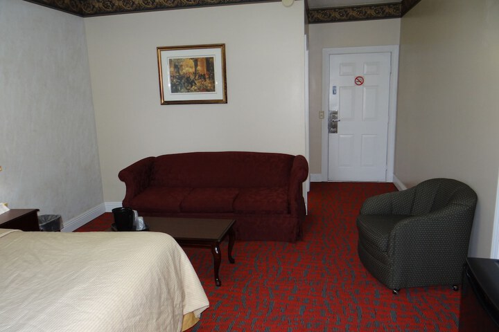 Room 27 of 116