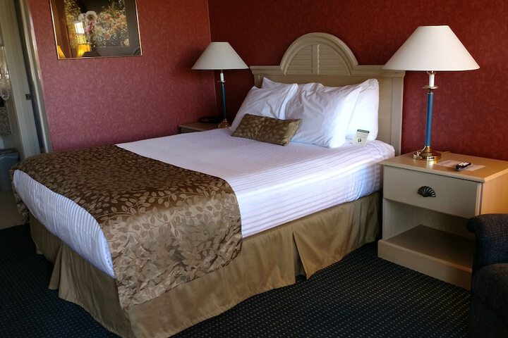 Room 30 of 43