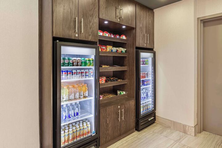 Best Western Plus Executive Inn