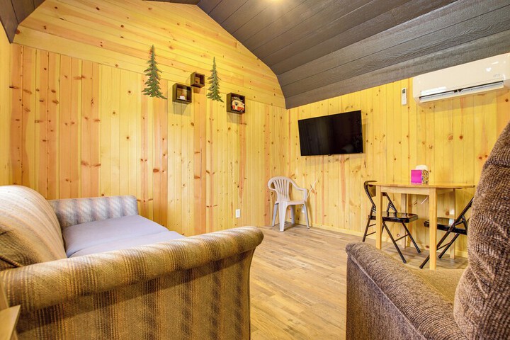 Montezuma Cabin Rental w / Fire Pit & Grill Access!