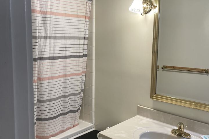 Room 27 of 57
