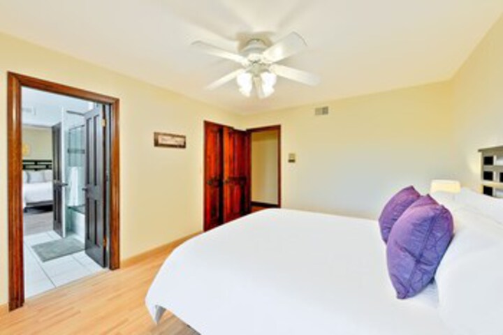 5BDRM Villa Via Mil Cumbres