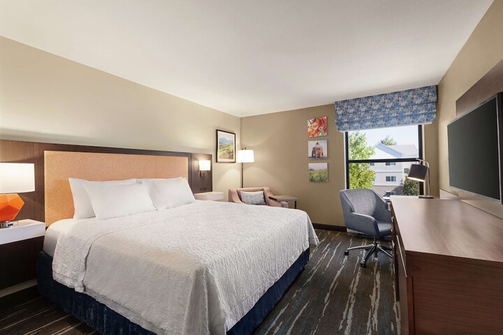 Room 14 of 27
