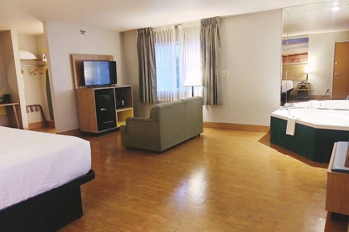 Room 19 of 32