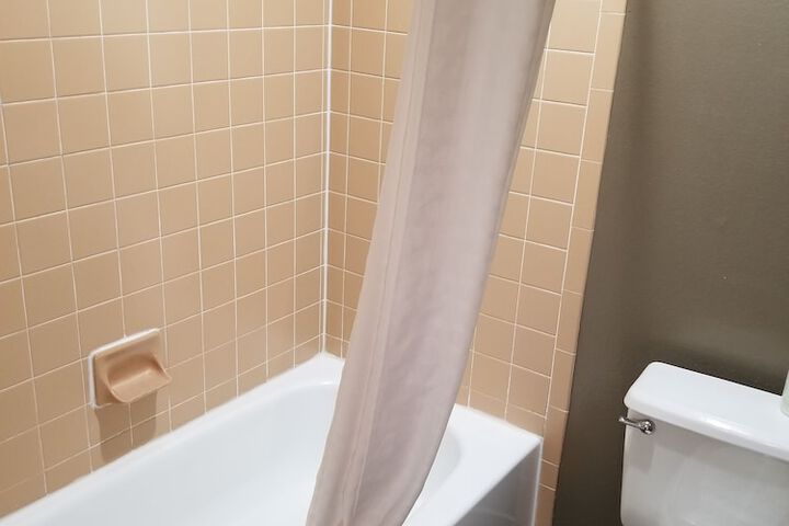 Room 9 of 31